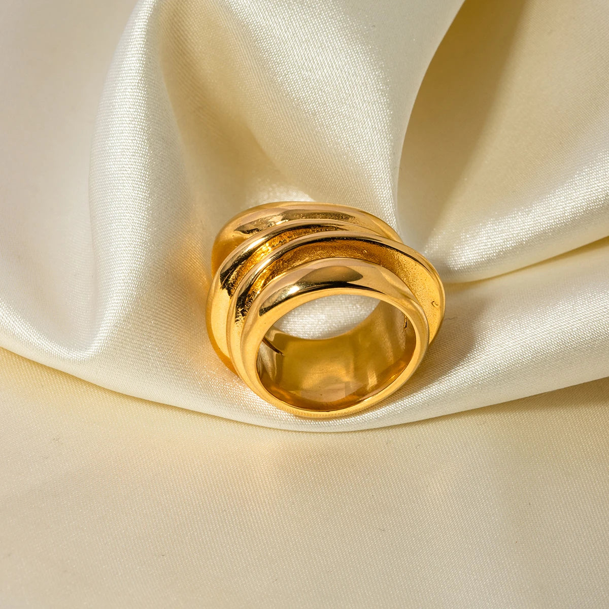 Gold Closed Ring