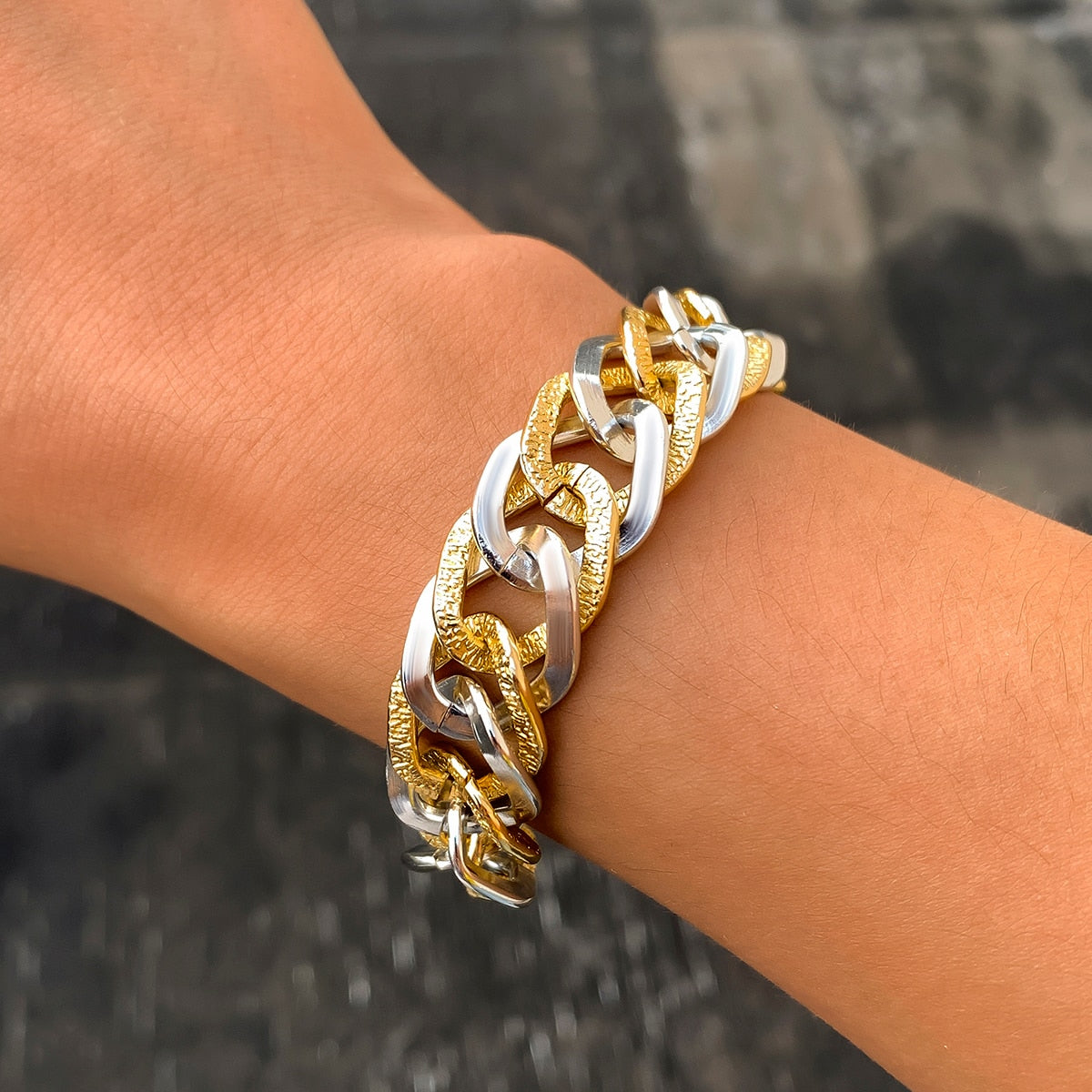 Twisted Chain Gold Bracelet
