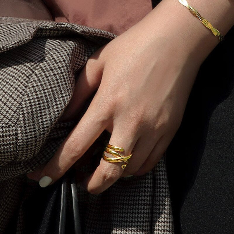 Multi-layer Line Cross Opening Ring