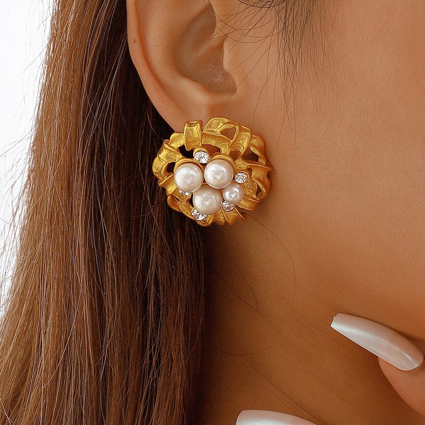 Hollow Out Gold Earrings
