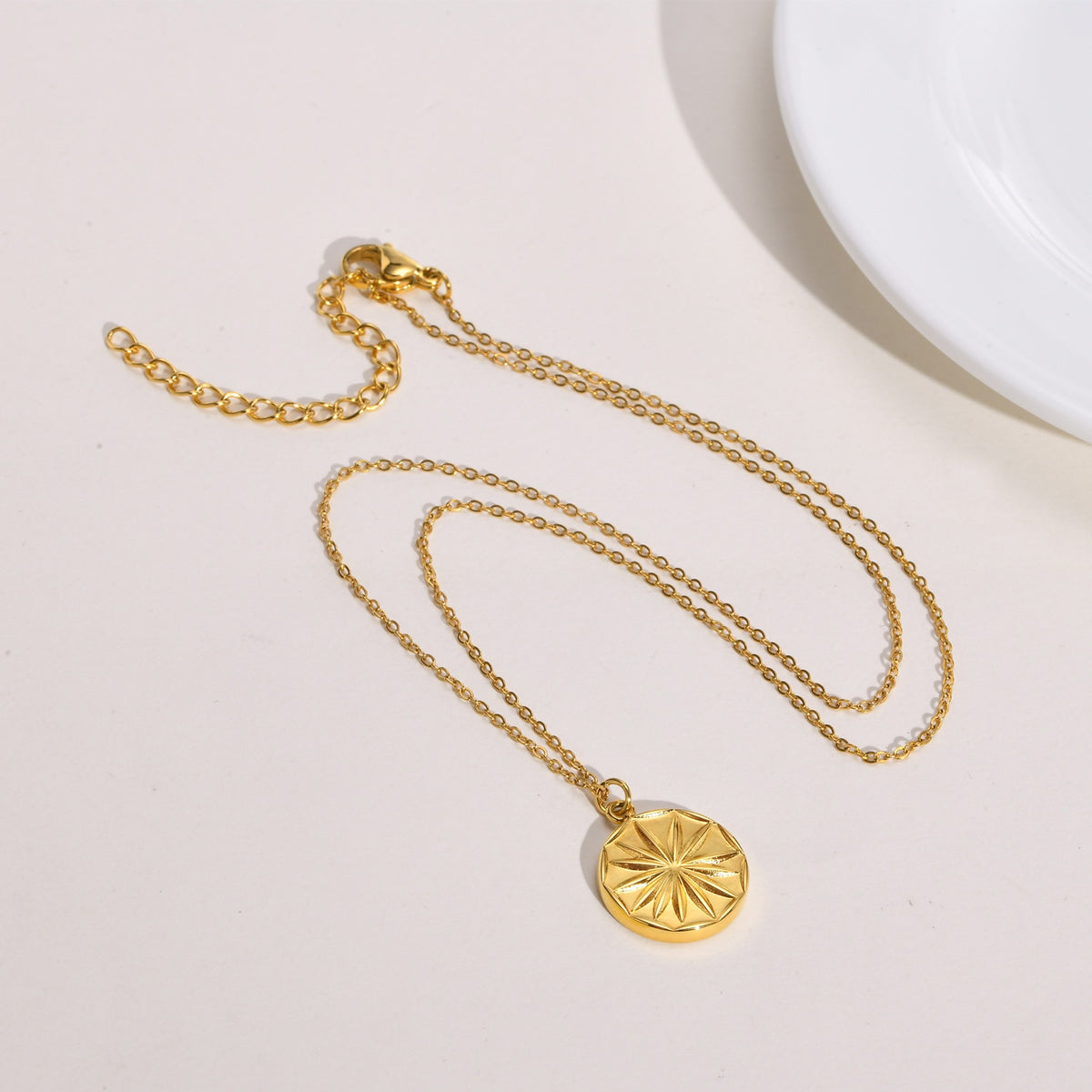 Flower Gold Necklace